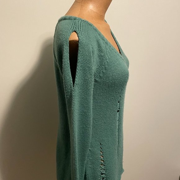 VENUS - green sweaters -size small/medium - Picture 6 of 7